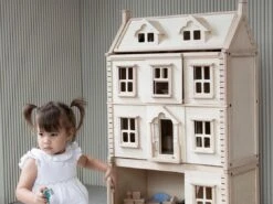 Djeco PlanToys Holzspielzeug Viktorianisches Puppenhaus Kellergeschoss 17 Djeco PlanToys Holzspielzeug Viktorianisches Puppenhaus Kellergeschoss -Corolle Verkaufsgeschäft 7338 3