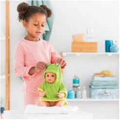 Corolle Mon Grand Poupon Badeumhang Frosch Babypuppe 36 Cm -Corolle Verkaufsgeschäft corolle mon grand poupon badcape kikker babypop 36 cm