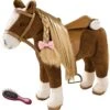 Götz 3402375 Brown Beauty Kämmpferd (Stockmaß 37 Cm) - Braunes Plüschpferd, Höhe Ca. 52 Cm Für Stehpuppen - Mit Sattel, Zaumzeug Und Picknickdecke -Corolle Verkaufsgeschäft goetz 3402375 brown beauty kaemmpferd stockmass 37 cm braunes plueschpferd hoehe ca 52 cm fuer stehpuppen mit sattel zaumzeug und picknickdecke