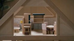Plan Toys PlanToys Holzspielzeug Esszimmer-Orchard -Corolle Verkaufsgeschäft lf 7354 dining room orchard 4jpg