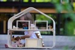 Plan Toys Moderner Puppenhaus -Corolle Verkaufsgeschäft plan toys moderner puppenhaus 3